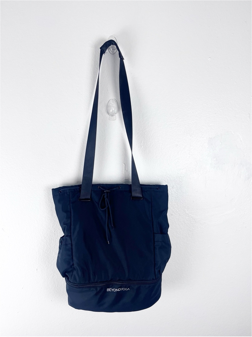 BEYOND YOGA Black Convertible Backpack Zipper Pocket Drawstring Closure Tote Bag